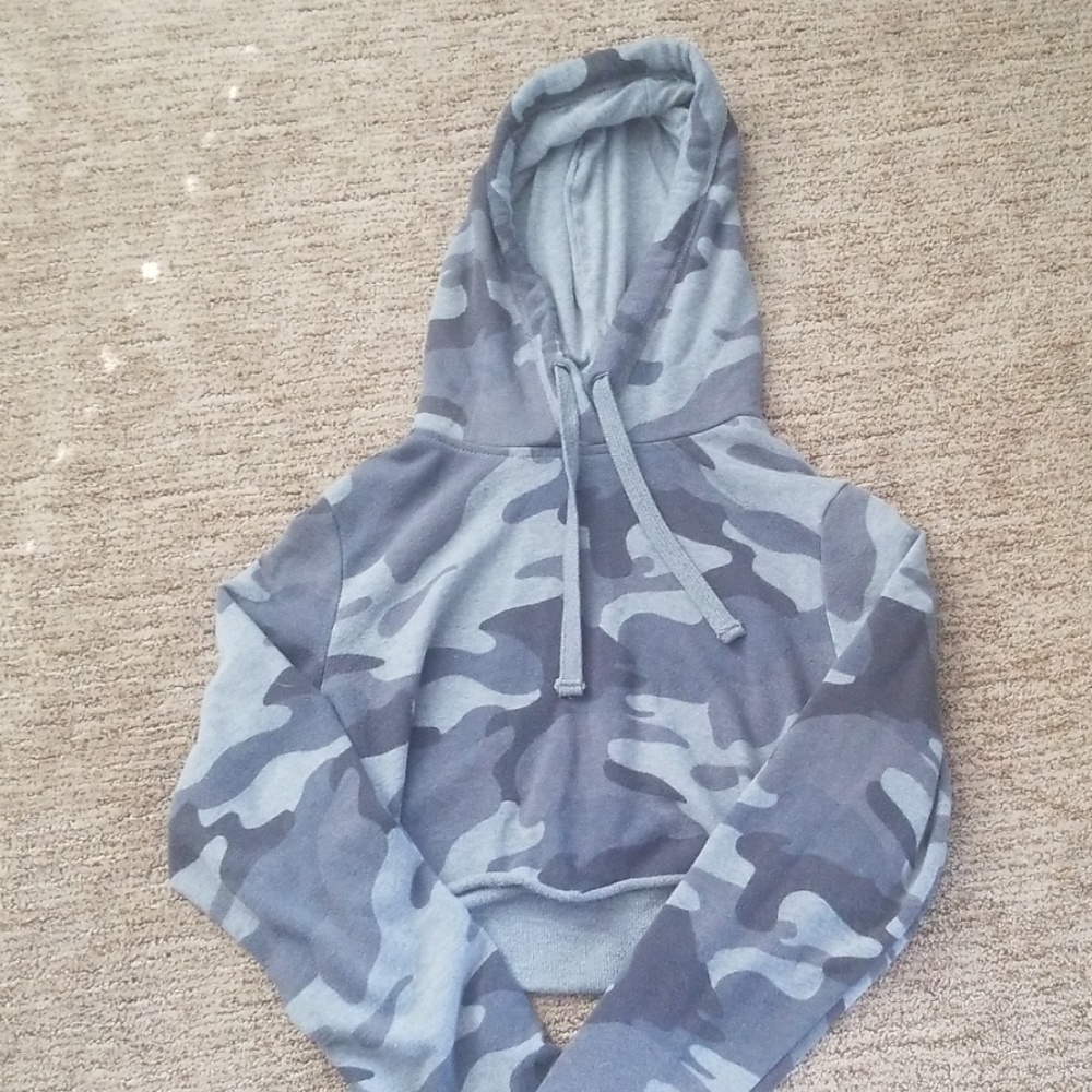 Hollister Camo Cropped Hoodie